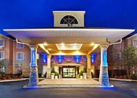 Holiday Inn Express Hotel and Suites Aloca Airport
